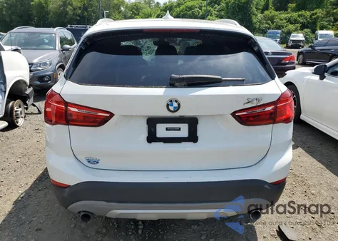 2018 BMW X1 xDrive28I z USA, uszkodzony, nr VIN WBXHT3C39J5F91943